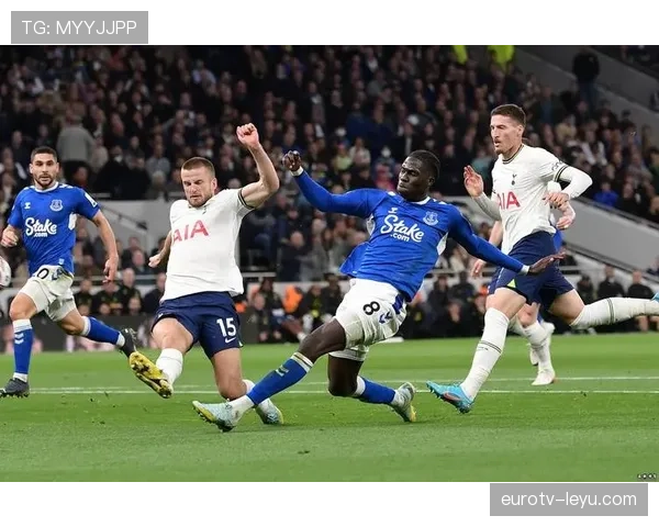 里斯本竞技防守稳固，状态回暖表现亮眼