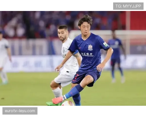 上海申花新星闪耀赛场,连续助攻助球队再创佳绩 上海申花新星闪耀赛场,连续助攻助球队再创佳绩