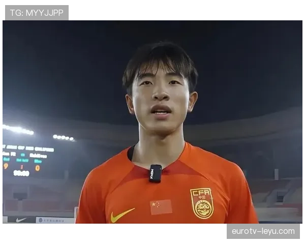 新星闪耀绿茵场：年轻球员稳健表现引领足球新风潮