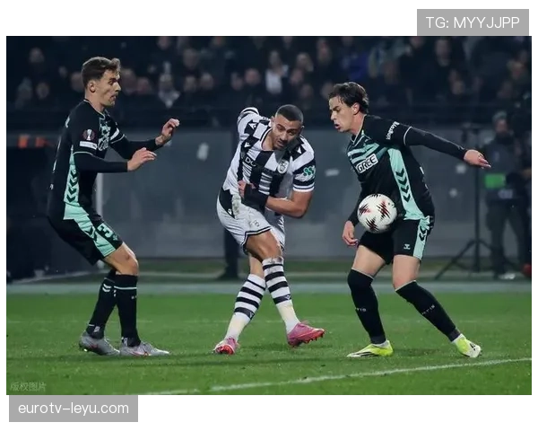 西甲劲旅表现稳健，欧冠卫冕前景引关注