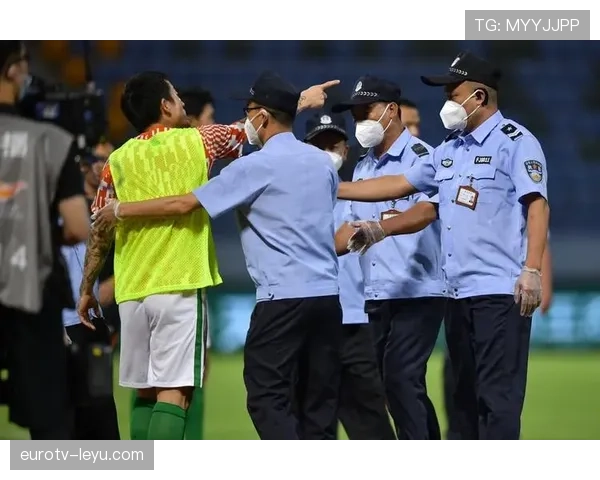 为什么球员抗议判罚却难改裁判决定?规则如何限制申诉空间 为什么球员抗议判罚却难改裁判决定?规则如何限制申诉空间